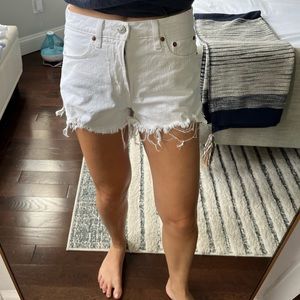 Abercrombie mom white denim short size 25 curve love